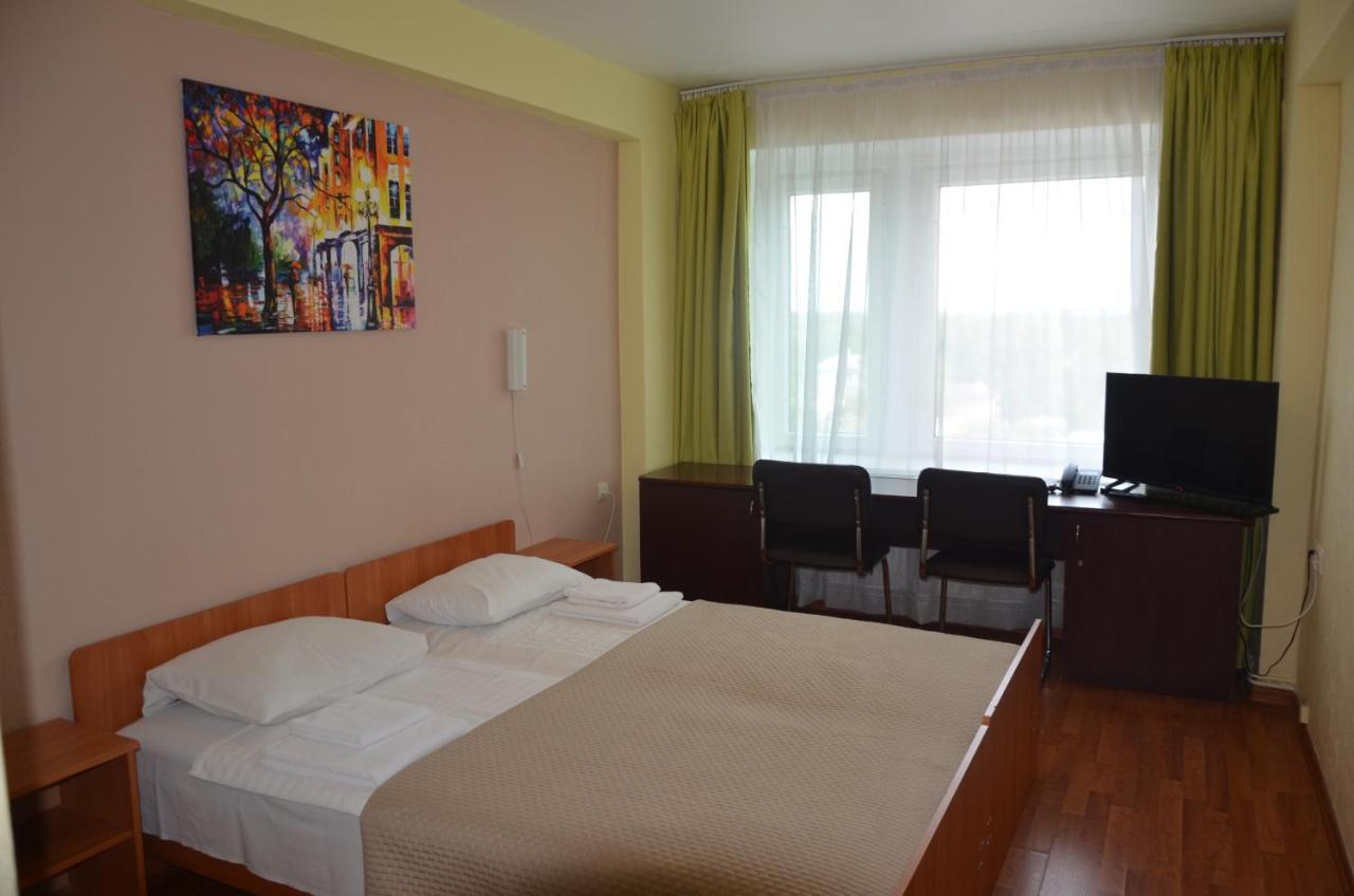 Latgale Hotel Rezekne Exterior photo